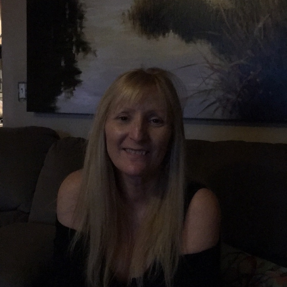 Meet your Posher, Denise